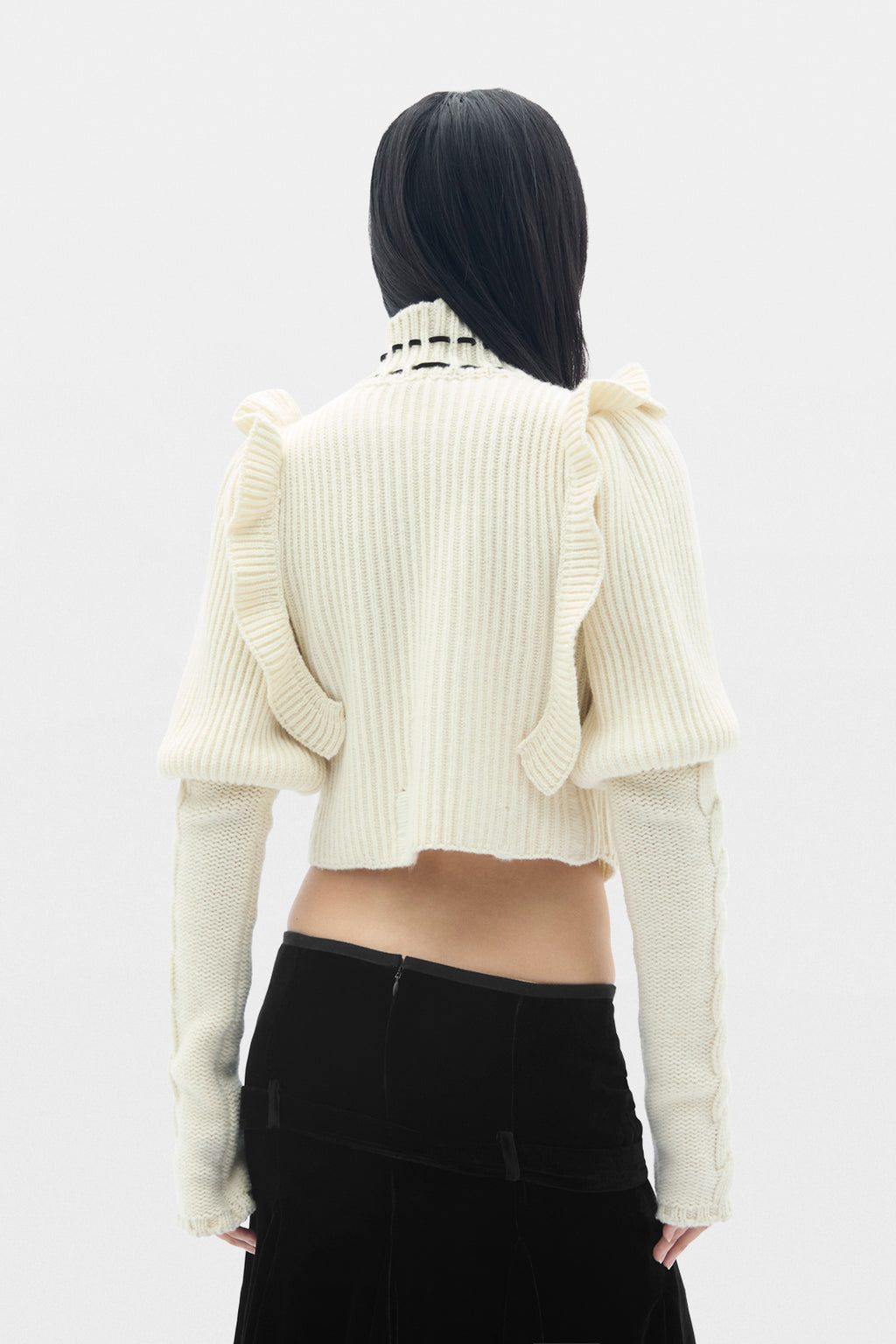 كنزة ليفا محبوكة بكابل بلاسترون ضيقة 
