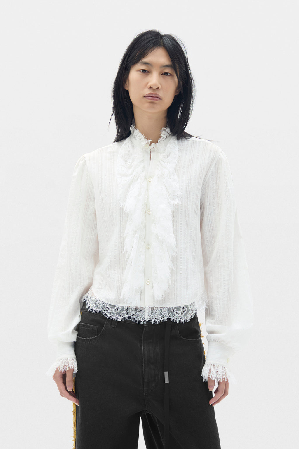 Chemise Freda Cropped avec volants en dentelle 
