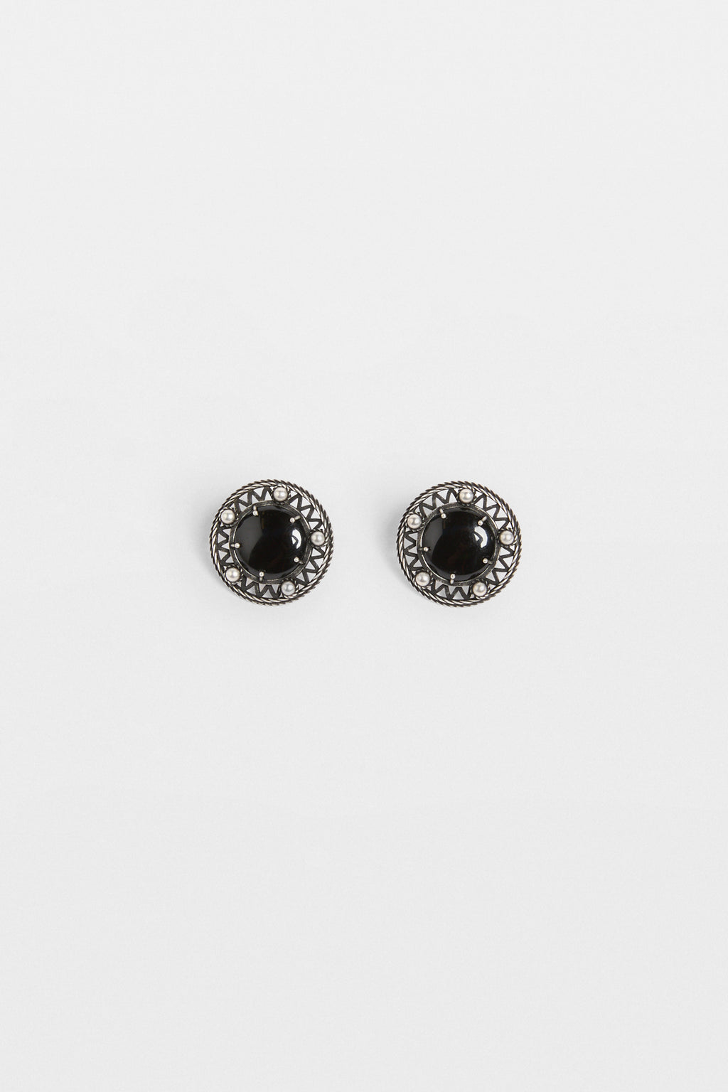 Aimy Black Grained Cabochon Earrings