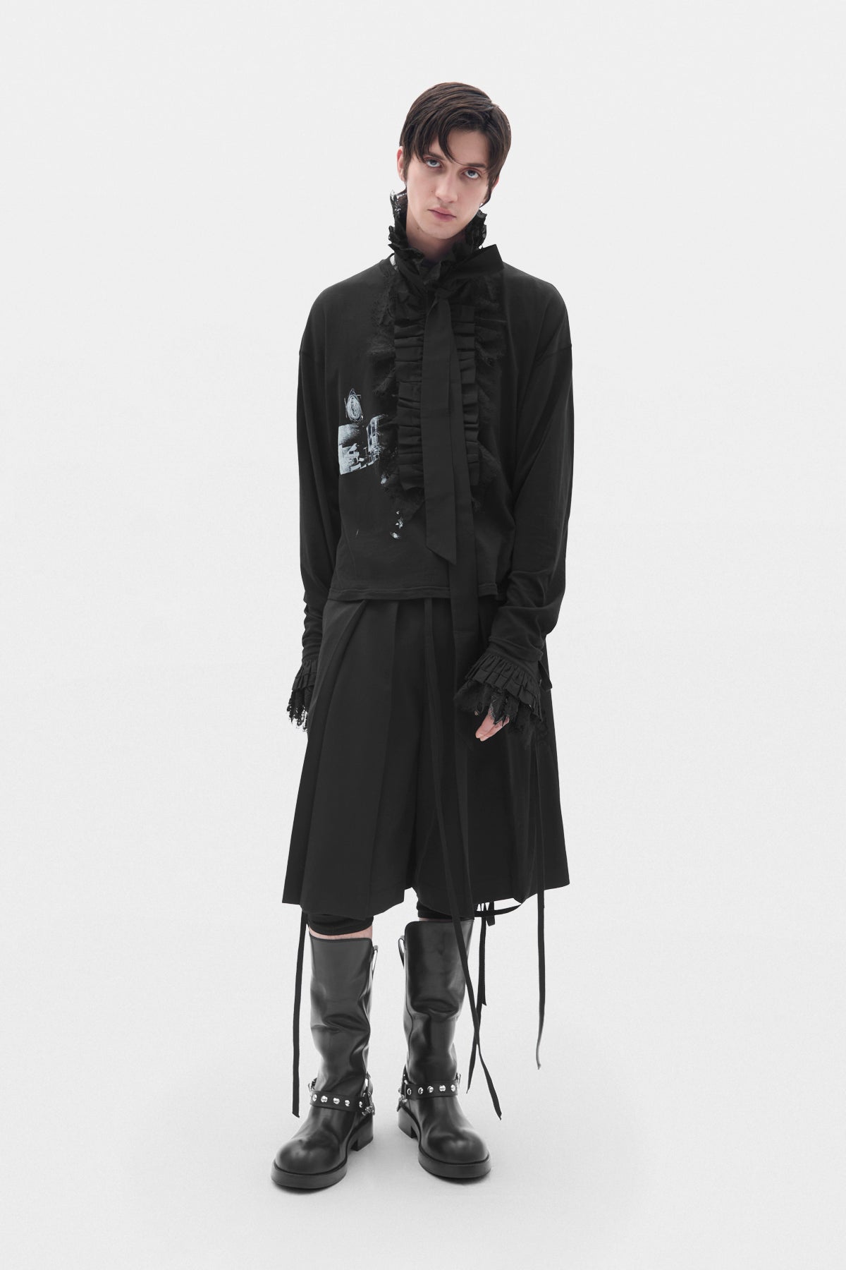 Emil Relax Fit Long Sleeve Boxy T-Shirt – Ann Demeulemeester