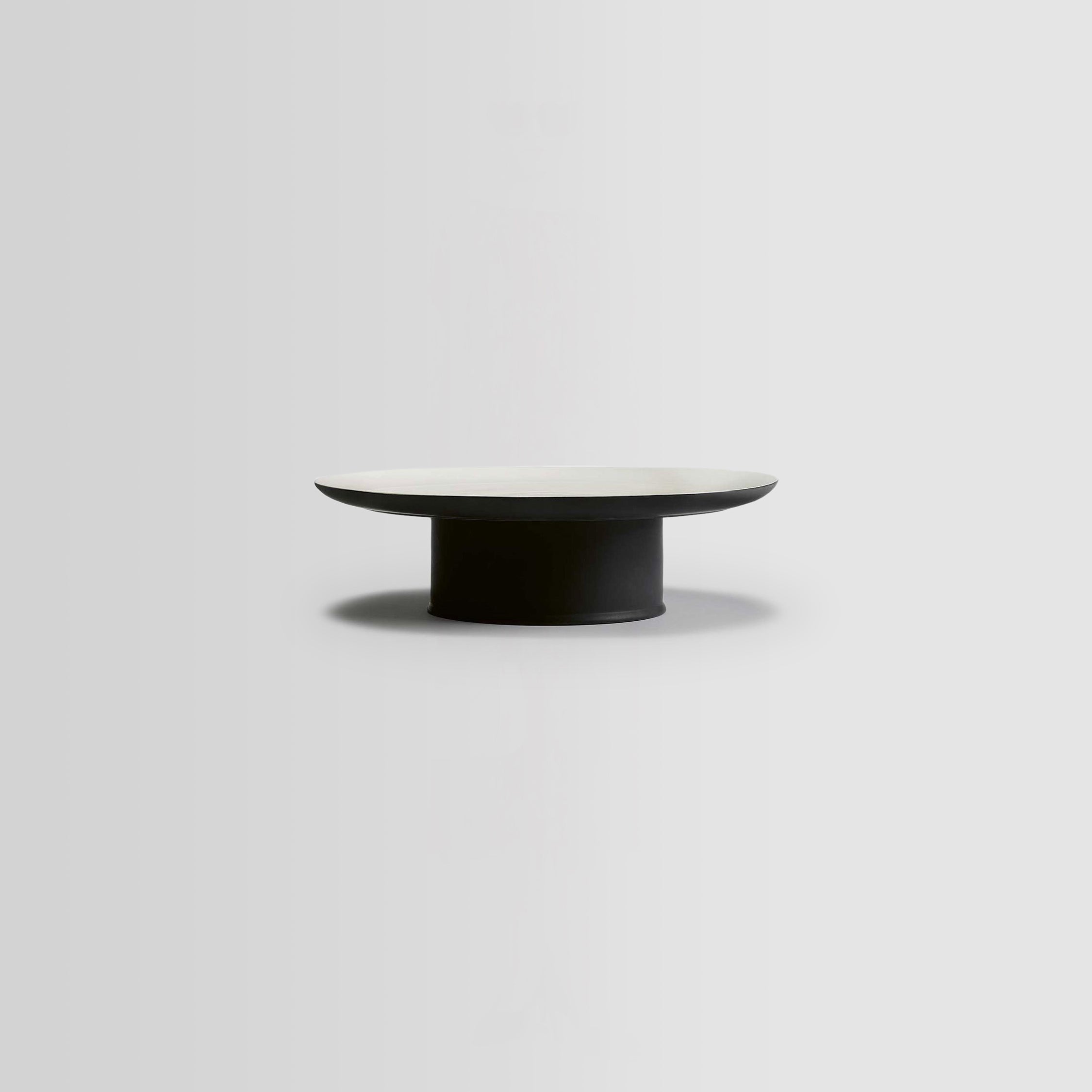 Ra Cake Stand - Porcelain Black/ Off-White