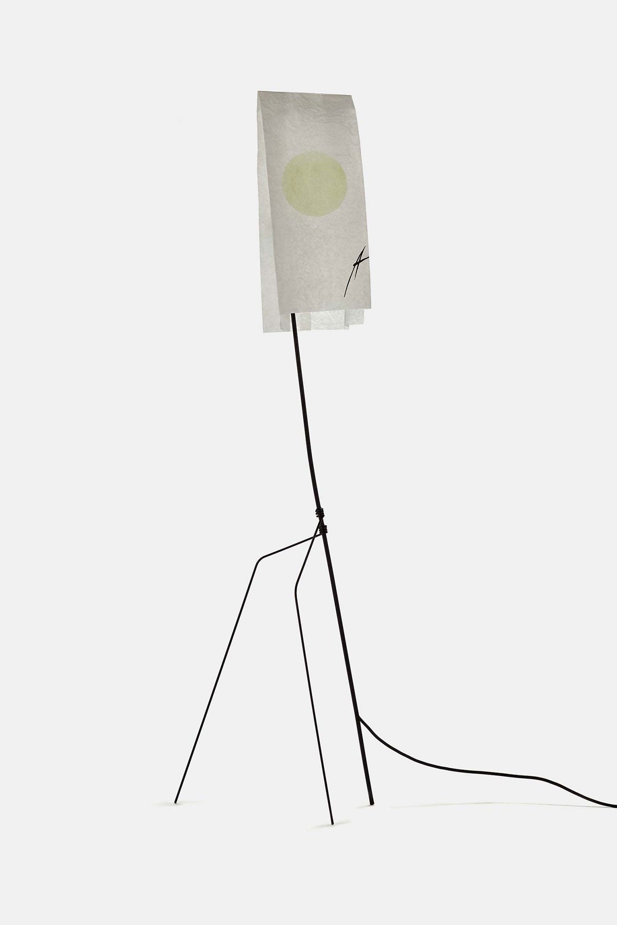 Eo - مصباح قائم بذاته 