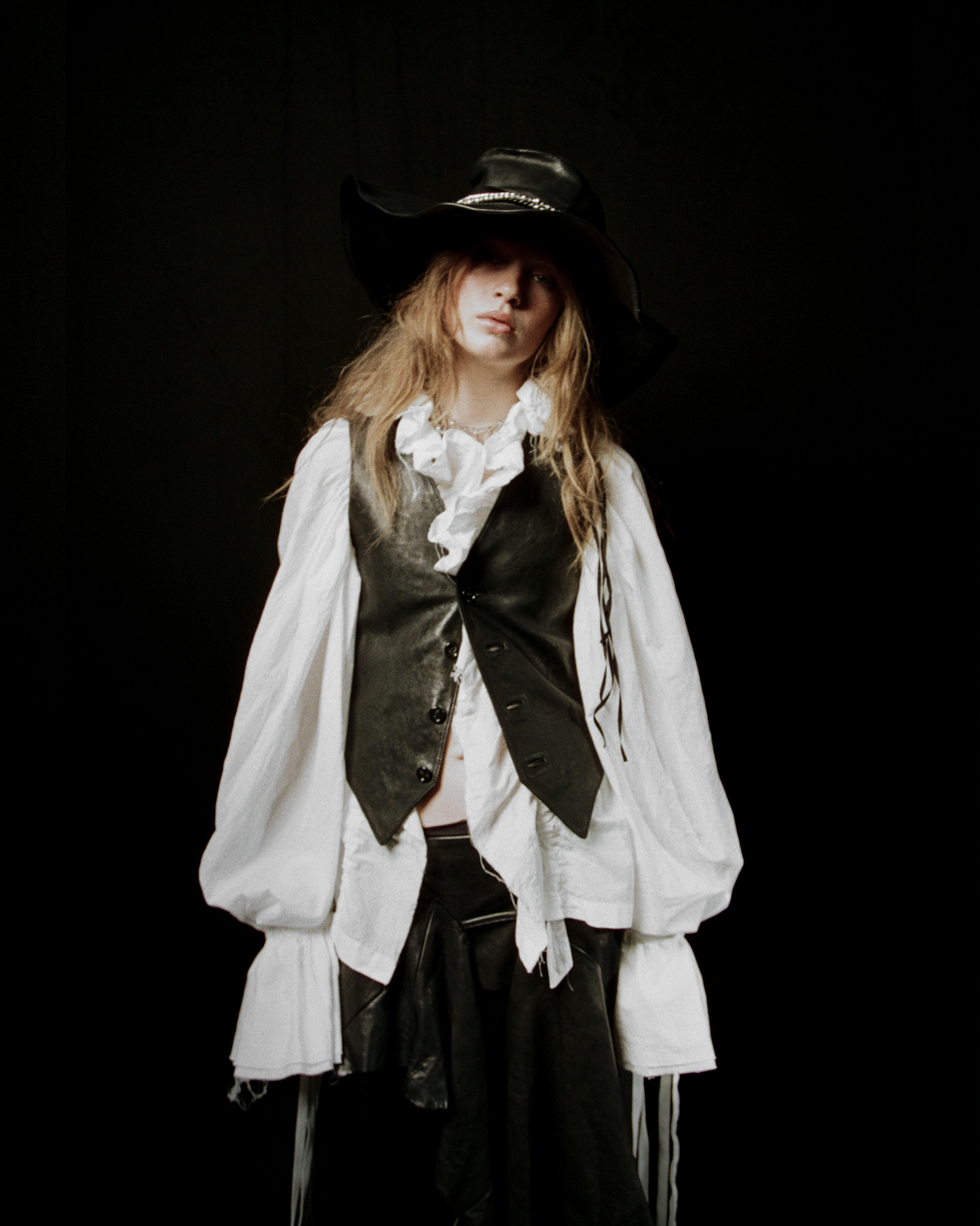 ANN DEMEULEMEESTER® Official Website – Ann Demeulemeester ANN DEMEULEMEESTER® Official Website – Ann Demeulemeester